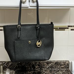Nwt Michael Kors Jet Set Pocket Tote
